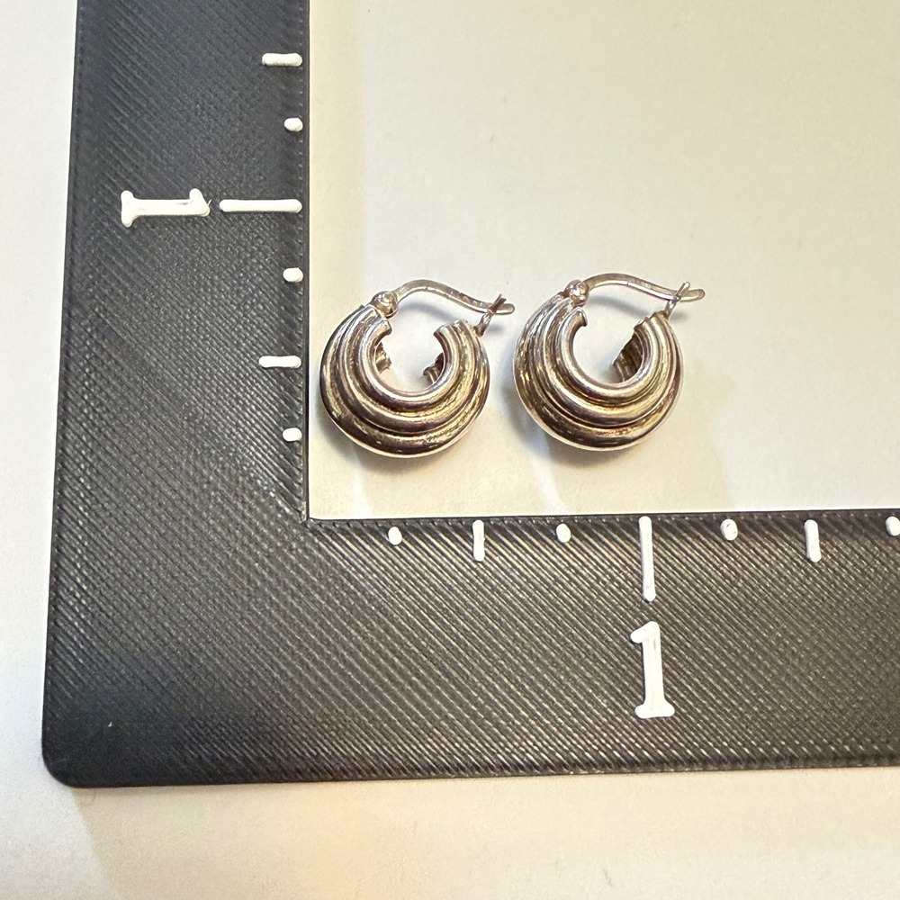 Vintage Hopi Sterling Silver Earrings Saufkie 925 Ribbed Hoop Native American - Picture 5 of 6